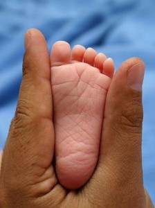 Уход за новорожденным в первые дни жизни