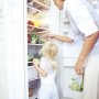 Пополняйте холодильник разнообразными и полезными продуктами для кормящей мамы